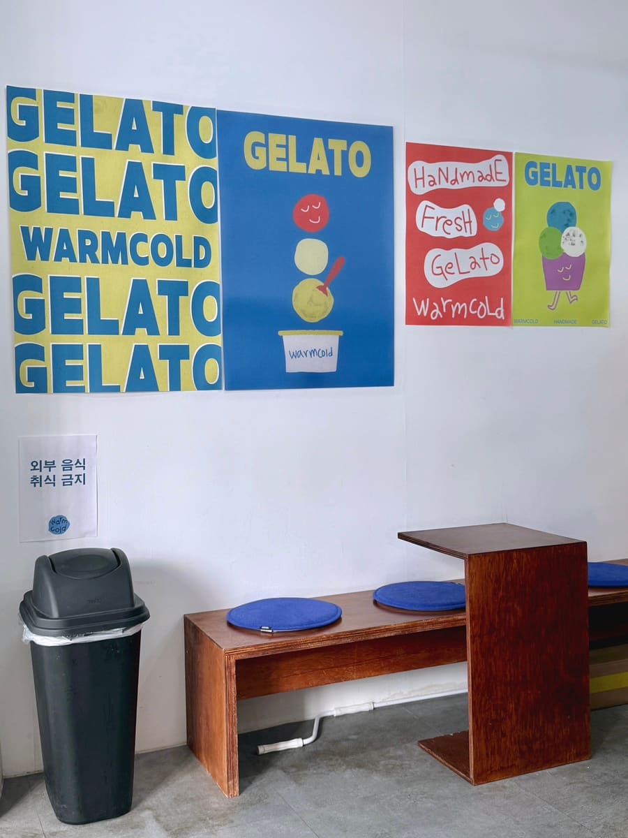 soozie_는 벽 가득 붙은 손글씨 GELATO 포스터와, 트레이드마크 색감이 그대로 이어지는 좌석 공간을 찍었습니다. 맛있어서 이틀 연속 방문했다고 적었습니다.