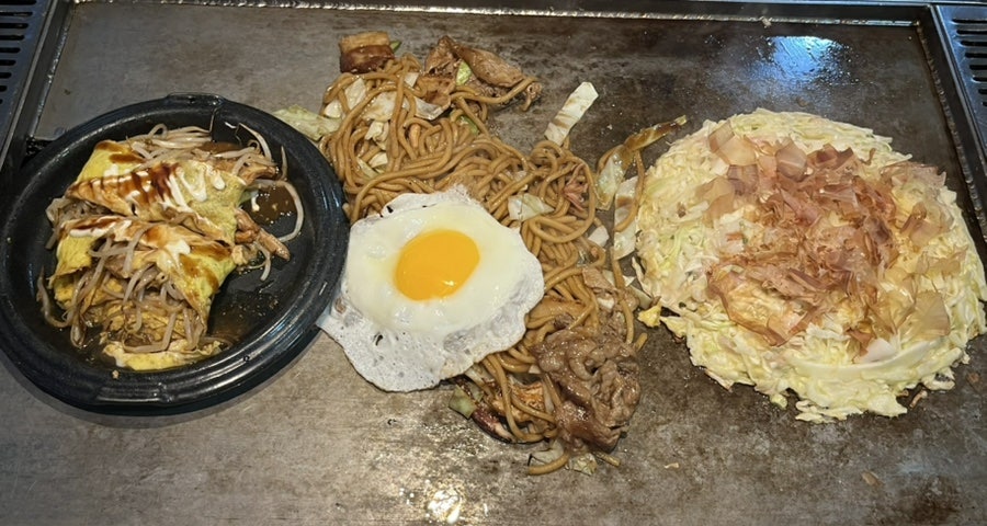 일본 본토의 맛을 느끼러 갔다는 oo_oo_oo_oo_oo는 현란한 손놀림으로 눈앞에서 바로 만들어주는 과정이 보는 재미가 있었다고 적었습니다.